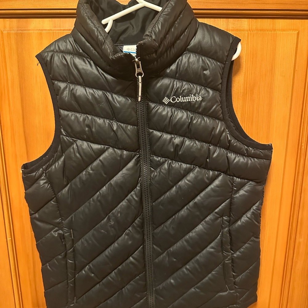 Columbia Black Quilted Vest